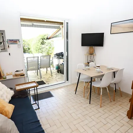 Maison Fleurie Quartier Calme St Cyprien Holiday home